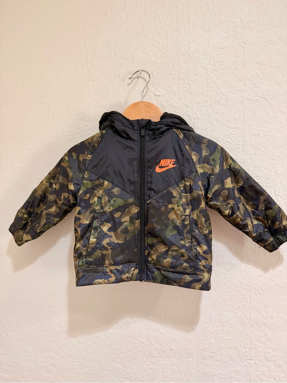 Nike Kids Camo Hooded Puffer Jacket - Green, Black & Orange Logo